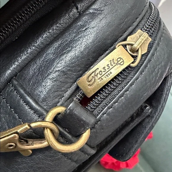 Fossil Black Satchel/Crossbody Bag ๐๐๐๐๐บ - Picture 6 of 13